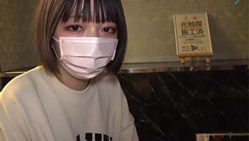 FC2PPV-2576962 女子彼氏としか経験のない子に